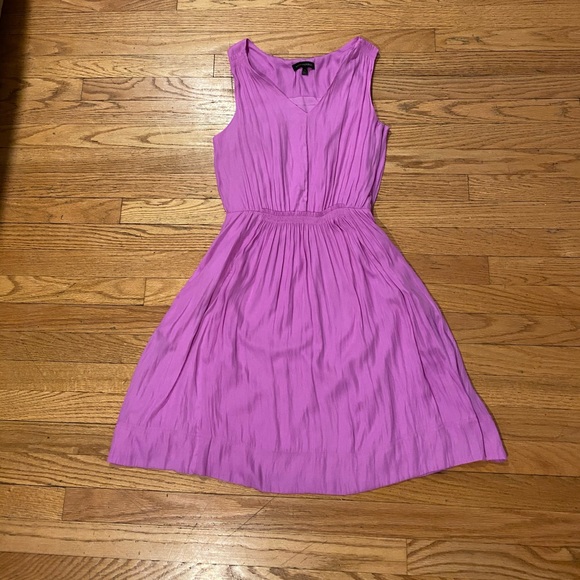 Banana Republic Dresses & Skirts - ❤️Banana Republic Lightweight Lilac Dress❤️